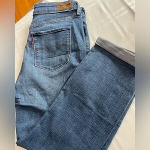 Levis cuffed mid rise skinny jeans